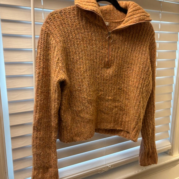 Women's Knit Pullover Sweater With Front Zipper Size XS - Picture 2 of 6